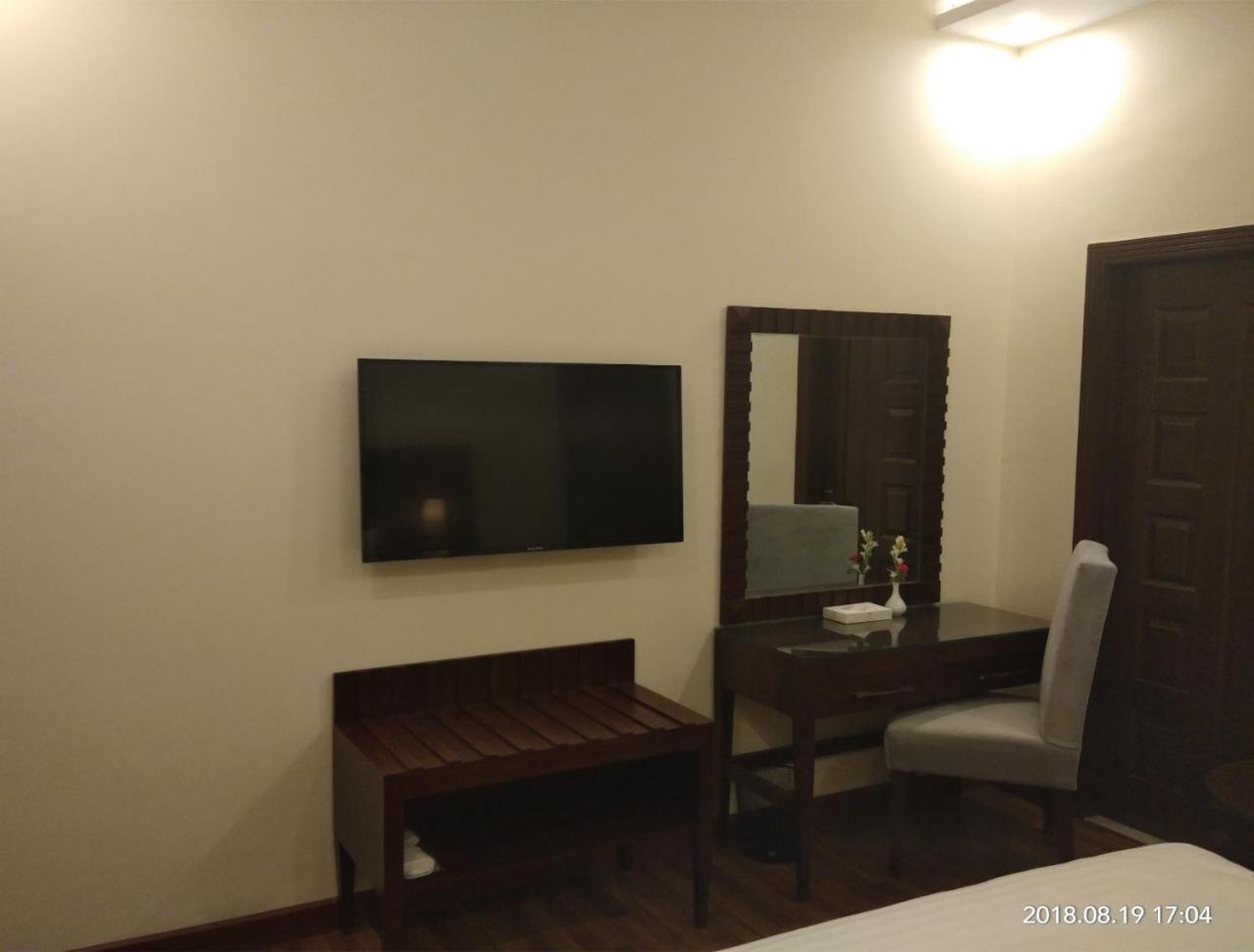 S Chalet Multan Exterior photo